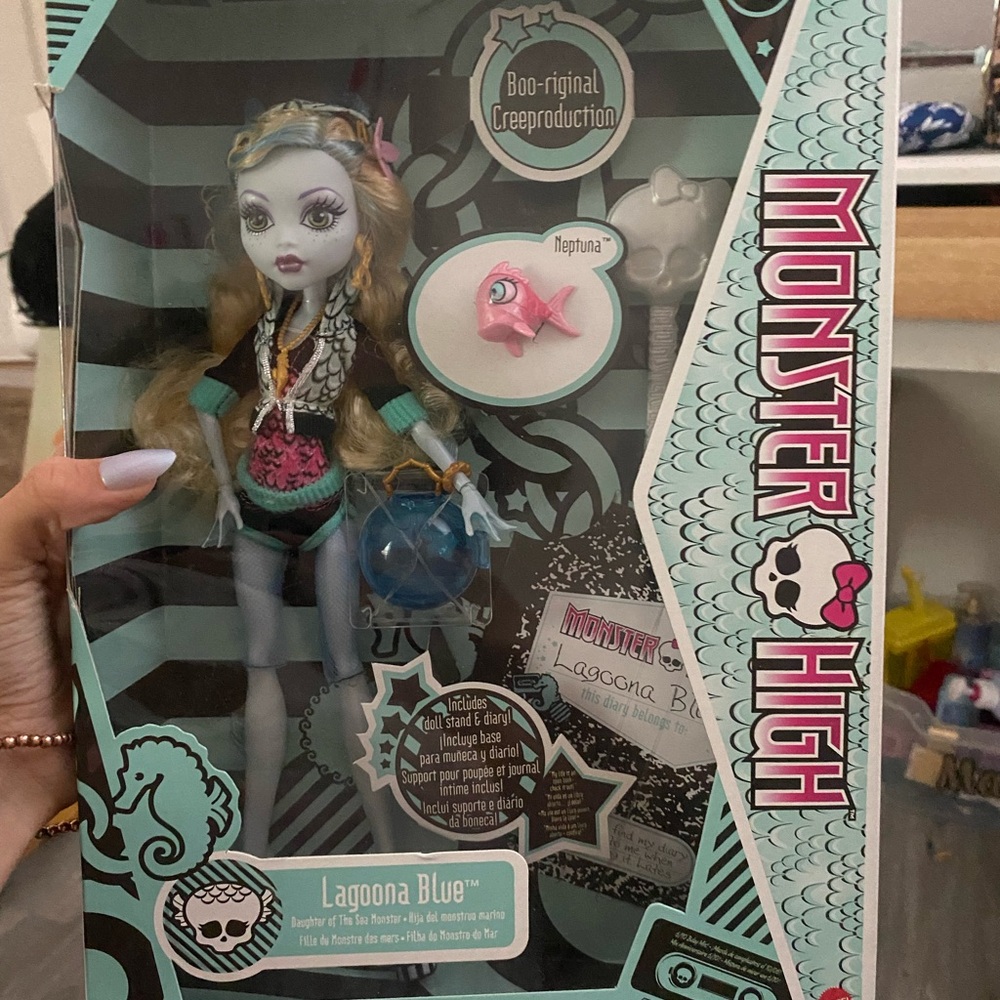 Mattel Monster High dolls in box